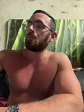 Snapshot of sexyeyeblue chatting on June 17, 10:00 pm sexyeyeblue online show from June 17, 10:00 pm