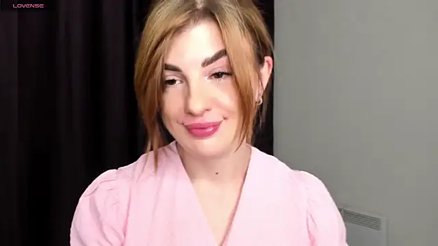 Snapshot of _comefeelme_ chatting on January 24, 4:28 pm comefeelme online show from January 24, 4:28 pm