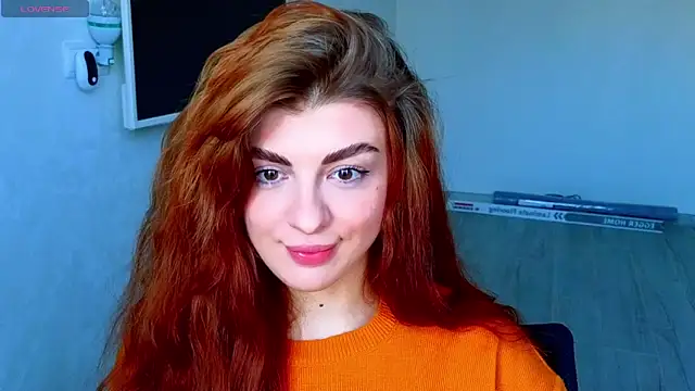 Snapshot of _comefeelme_ chatting on February 23, 1:42 pm comefeelme online show from February 23, 1:42 pm