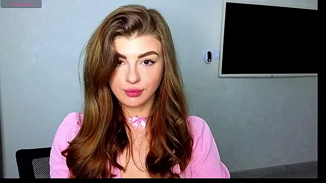 Snapshot of _comefeelme_ chatting on March 8, 4:12 am comefeelme online show from March 8, 4:12 am