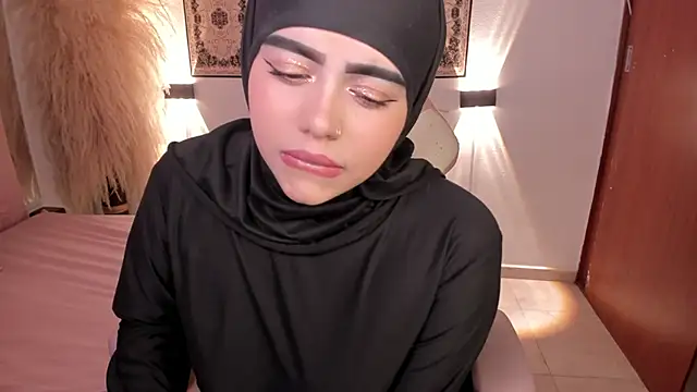 shayla 18 online show from January 28, 7:42 pm