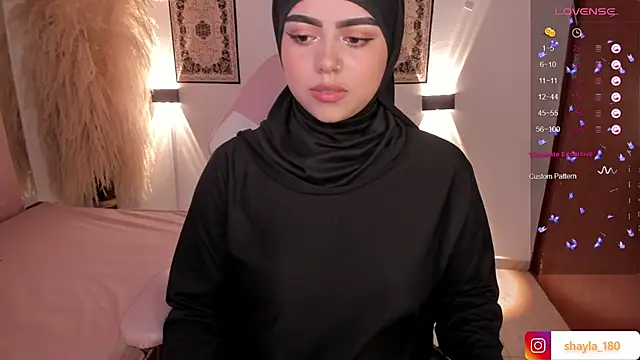 shayla 18 online show from February 4, 8:17 pm