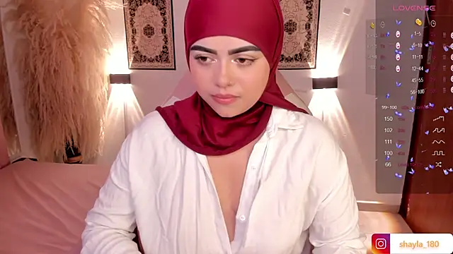 shayla 18 online show from February 11, 7:59 pm