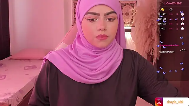 shayla 18 online show from March 3, 8:54 pm