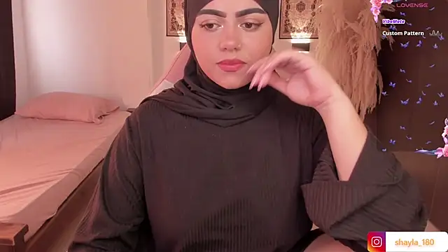 shayla 18 online show from March 11, 9:04 pm