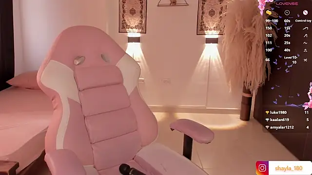 shayla 18 online show from March 14, 8:49 pm