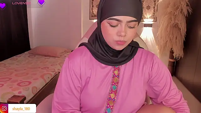 shayla 18 online show from October 24, 9:22 pm