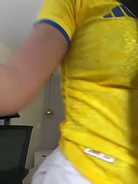 Snapshot of Miss_blue69 chatting on June 18, 1:50 am Miss blue69 online show from June 18, 1:50 am