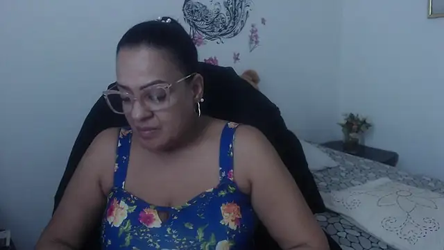 Snapshot of menfismuller2 chatting on February 27, 3:14 am menfismuller2 online show from February 27, 3:14 am