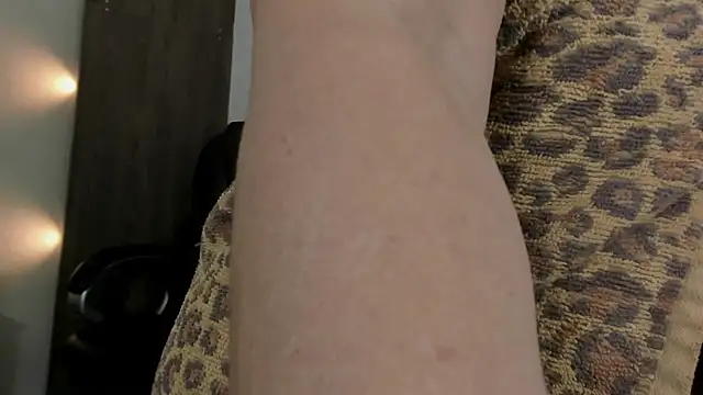 Cheryl JONES online show from December 4, 5:50 am