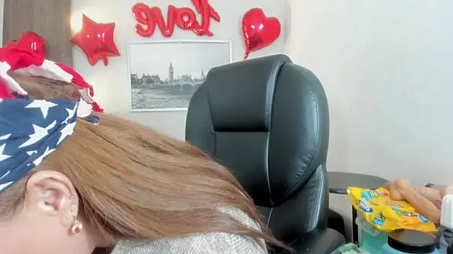 Cheryl JONES online show from February 26, 6:01 am