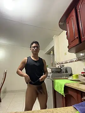 Snapshot of xTommy_Steigerx chatting on September 28, 3:12 am xTommy Steigerx online show from September 28, 3:12 am