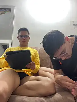 Snapshot of xTommy_Steigerx chatting on October 28, 4:27 am xTommy Steigerx online show from October 28, 4:27 am