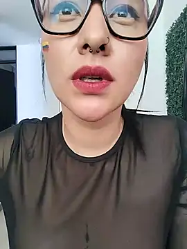 Snapshot of Fleurmeyer79 chatting on June 27, 3:17 pm Fleurmeyer79 online show from June 27, 3:17 pm