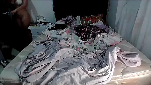 Snapshot of karinsex696969 chatting on January 30, 12:50 am karinsex696969 online show from January 30, 12:50 am