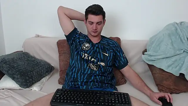 AndyFame online show from April 22, 5:14 pm