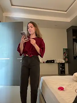 Snapshot of Nura_n_Sarah chatting on January 31, 6:24 am Nura n Sarah online show from January 31, 6:24 am