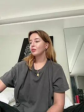 Snapshot of Nura_n_Sarah chatting on March 21, 6:49 am Nura n Sarah online show from March 21, 6:49 am