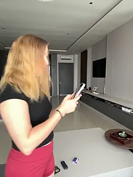 Snapshot of Nura_n_Sarah chatting on September 27, 3:11 am Nura n Sarah online show from September 27, 3:11 am