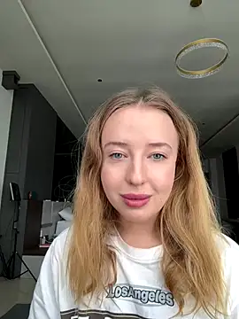 Snapshot of Nura_n_Sarah chatting on September 28, 4:07 am Nura n Sarah online show from September 28, 4:07 am