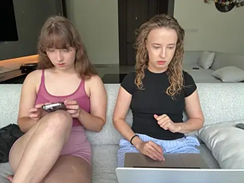 Nura n Sarah online show from March 16, 5:13 am