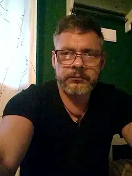 Snapshot of Mikemike19m chatting on February 13, 2:31 pm Mikemike19m online show from February 13, 2:31 pm