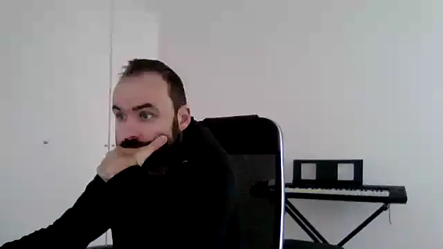 Snapshot of joaodias_97 chatting on March 2, 12:01 pm joaodias 97 online show from March 2, 12:01 pm