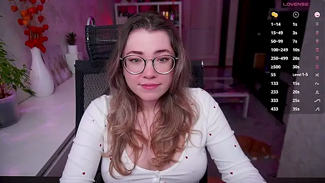 RemyCute online show from April 24, 6:43 pm