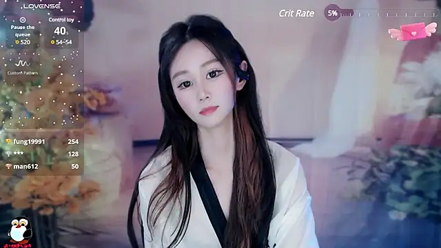 Snapshot of Aimee-520 chatting on January 15, 10:49 am Aimee-520 online show from January 15, 10:49 am