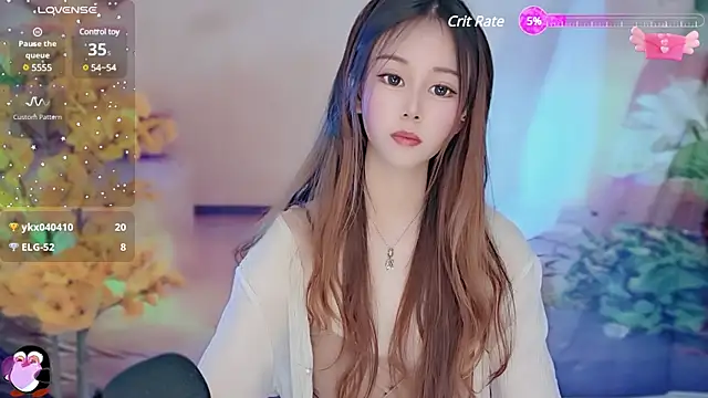 Snapshot of Aimee-520 chatting on March 4, 9:51 am Aimee-520 online show from March 4, 9:51 am