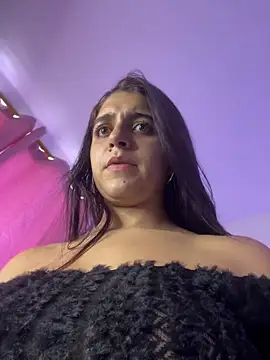 Snapshot of Alicia_Ruiz chatting on October 21, 5:57 pm Alicia Ruiz online show from October 21, 5:57 pm