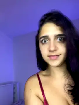 Snapshot of Alicia_Ruiz chatting on December 3, 5:55 pm Alicia Ruiz online show from December 3, 5:55 pm