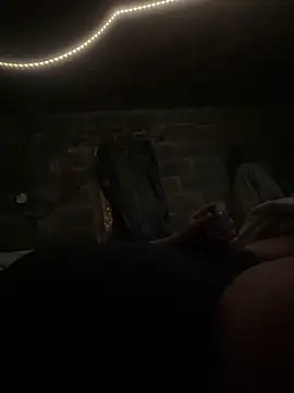 bigzae82 online show from December 23, 10:10 am