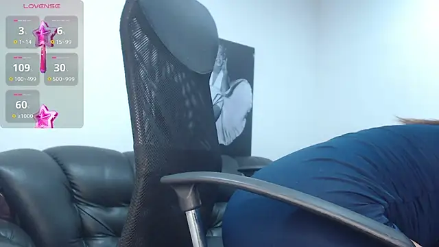 camilleDiaz16 online show from February 9, 8:24 pm