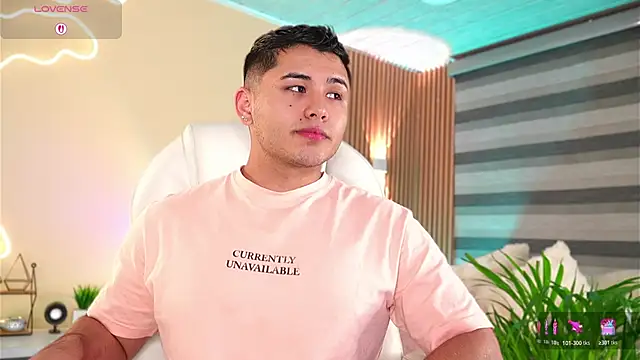 Snapshot of MatiasKorn chatting on November 11, 5:29 am MatiasKorn online show from November 11, 5:29 am