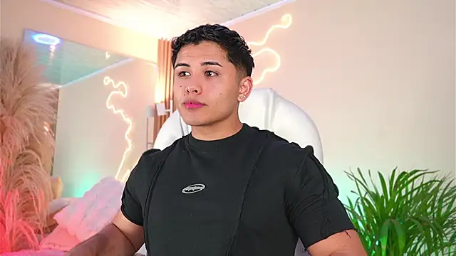 MatiasKorn online show from April 1, 4:24 am