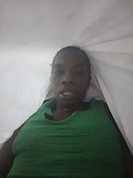 Snapshot of nzanizy chatting on May 20, 9:32 pm nzanizy online show from May 20, 9:32 pm