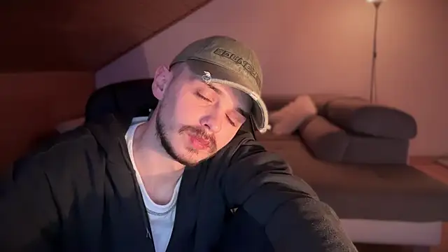 naked psy online show from February 3, 3:09 am