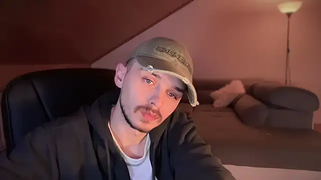 naked psy online show from February 4, 3:33 am