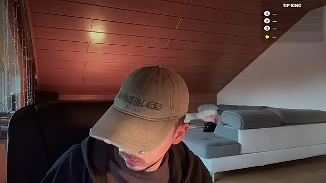 naked psy online show from February 17, 6:53 am