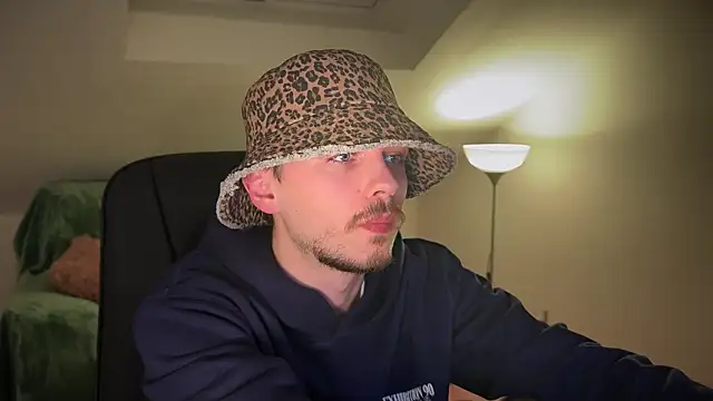 naked psy online show from March 10, 7:29 pm