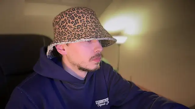 naked psy online show from March 12, 3:46 am