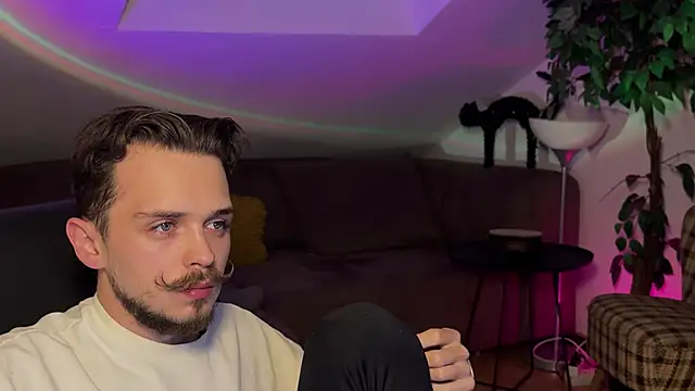 naked psy online show from March 26, 9:42 pm