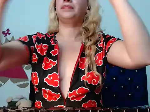 Snapshot of 69liamilk69 chatting on November 6, 5:52 am 69liamilk69 online show from November 6, 5:52 am