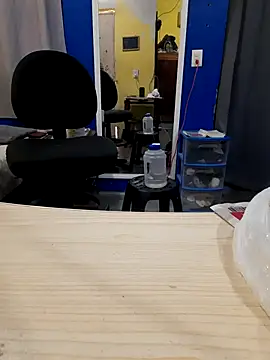 Snapshot of ElmaCannon chatting on November 14, 8:29 pm ElmaCannon online show from November 14, 8:29 pm