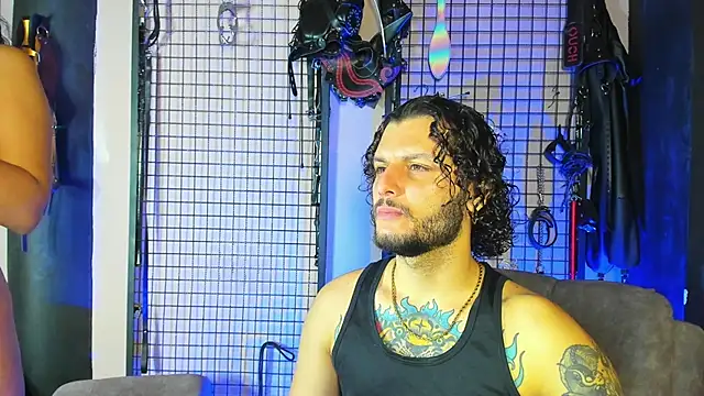 Twisted Fantasy online show from February 4, 12:11 pm