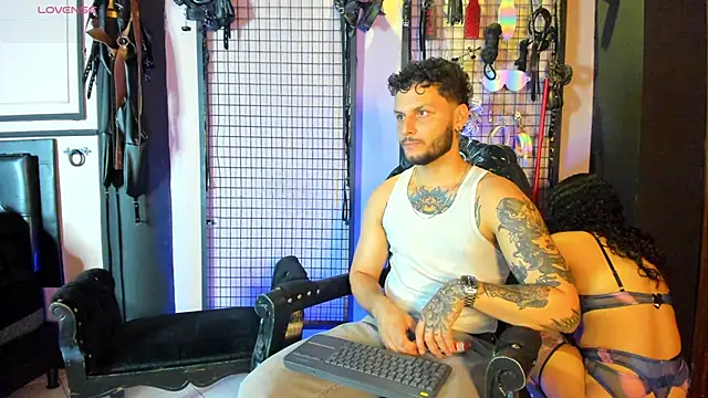 Twisted Fantasy online show from November 8, 5:29 am