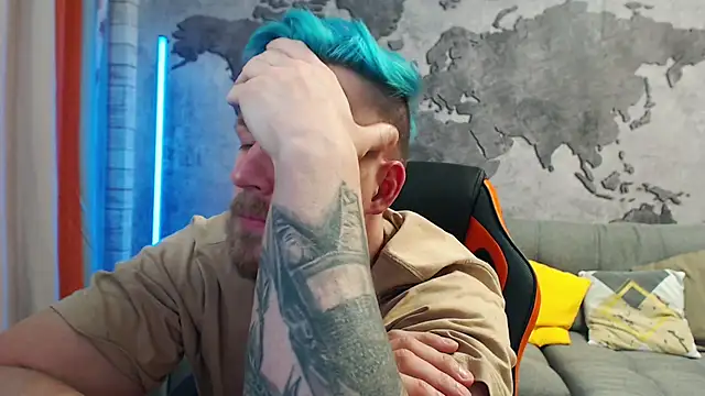 VikingChrisss online show from February 10, 2:37 pm