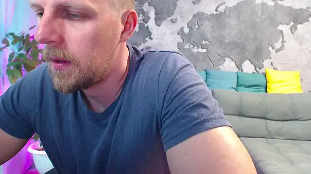 Snapshot of VikingChrisss chatting on July 22, 10:51 am VikingChrisss online show from July 22, 10:51 am