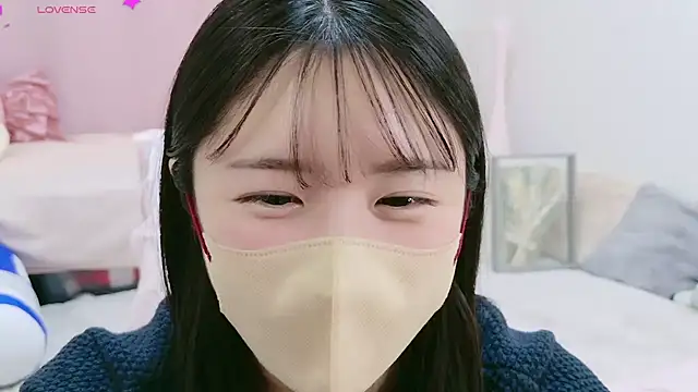 Snapshot of anchan_ chatting on December 6, 1:55 pm anchan online show from December 6, 1:55 pm